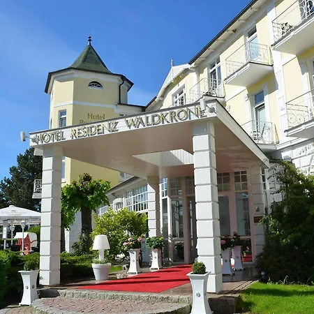 Ferienappartement Und Economyzimmer Residenz Waldkrone